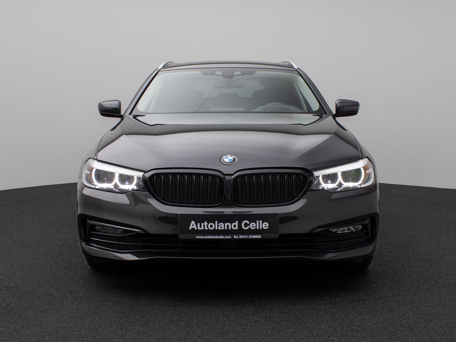 Fahrzeugabbildung BMW 530d xD SportLine Kamera Panorama HUD H/K Stndhz