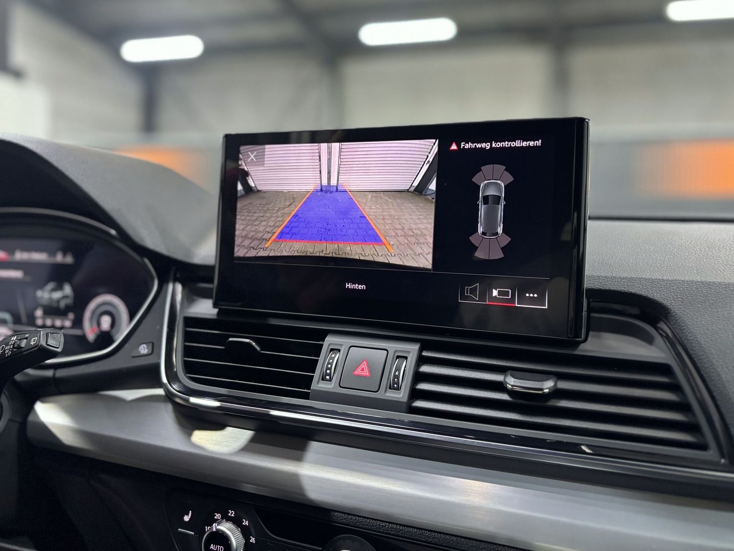 Fahrzeugabbildung Audi Q5 40TDI quat. S line #Matrix#Virtual#Kamera#20"