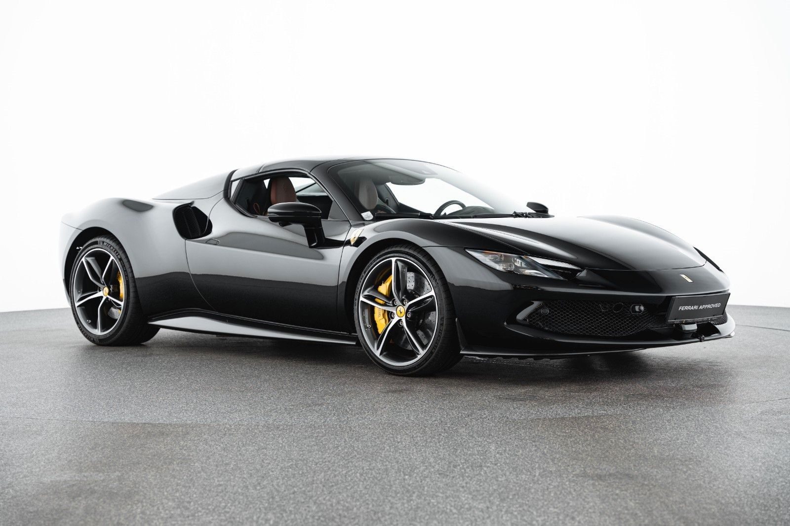 Ferrari 296 GTS imagem 3
