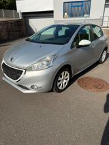 Peugeot  TÜV neu | Klima | 107.000 km - Peugeot 208 von privat