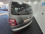 Volkswagen Touran United*DSG*Tempomat*SHZ*AHK* - Volkswagen Touran aus 2009: United