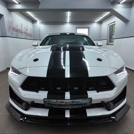Ford Mustang - 3