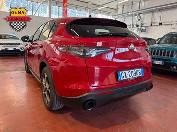 Alfa-Romeo Stelvio - 5