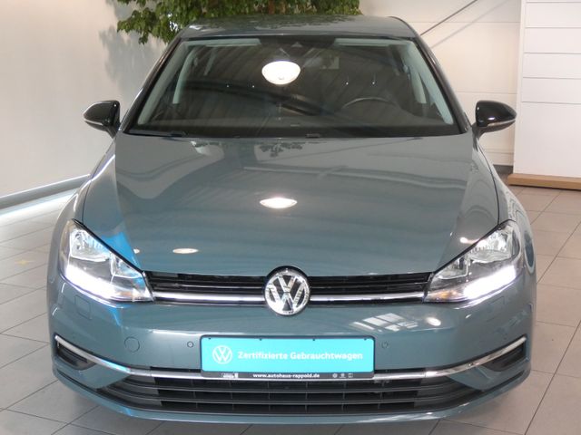 Golf 1.6 TDI IQ.DRIVE STANDHEIZUNG NAVI ACC
