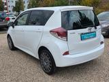Toyota Verso-S 1,33-l-Dual-VVT Multidrive S Comfort - Toyota Verso-S: 5 Türen
