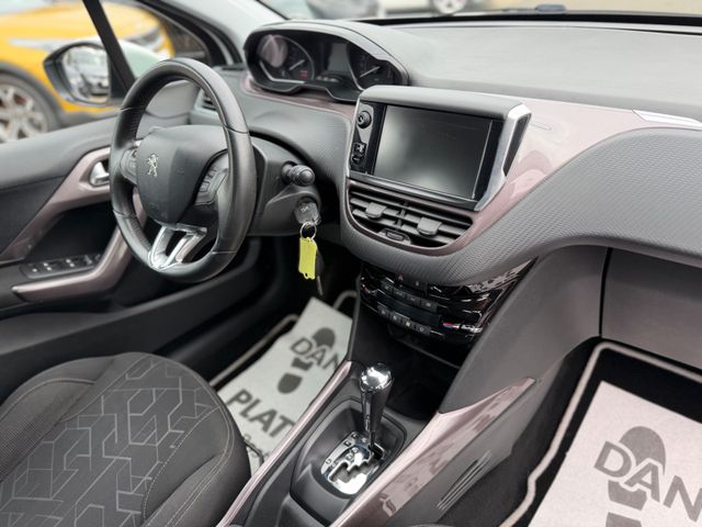 Peugeot 2008  Active / Klimaautomatik