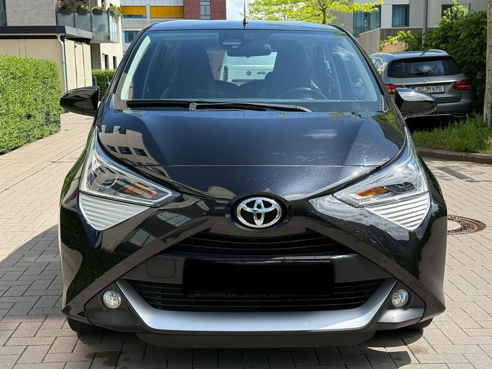 Toyota Aygo AYGO x-play Team D