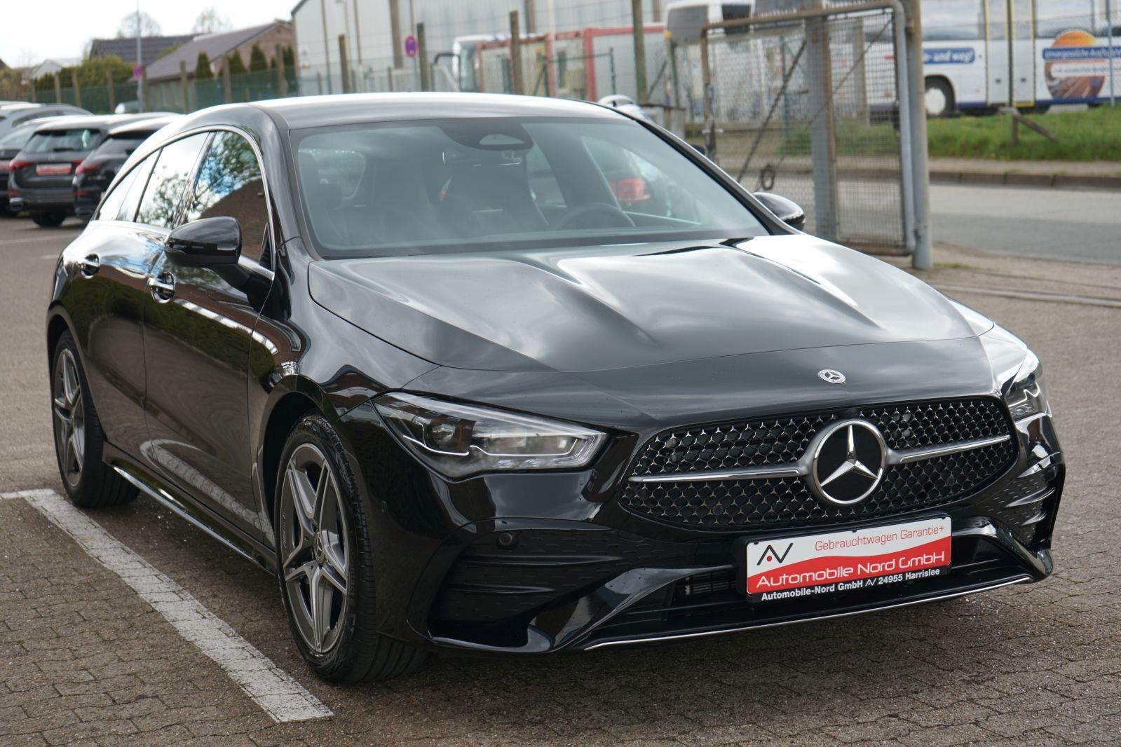 Fahrzeugabbildung Mercedes-Benz CLA 200 Klasse Shooting Brake*AMG Premium
