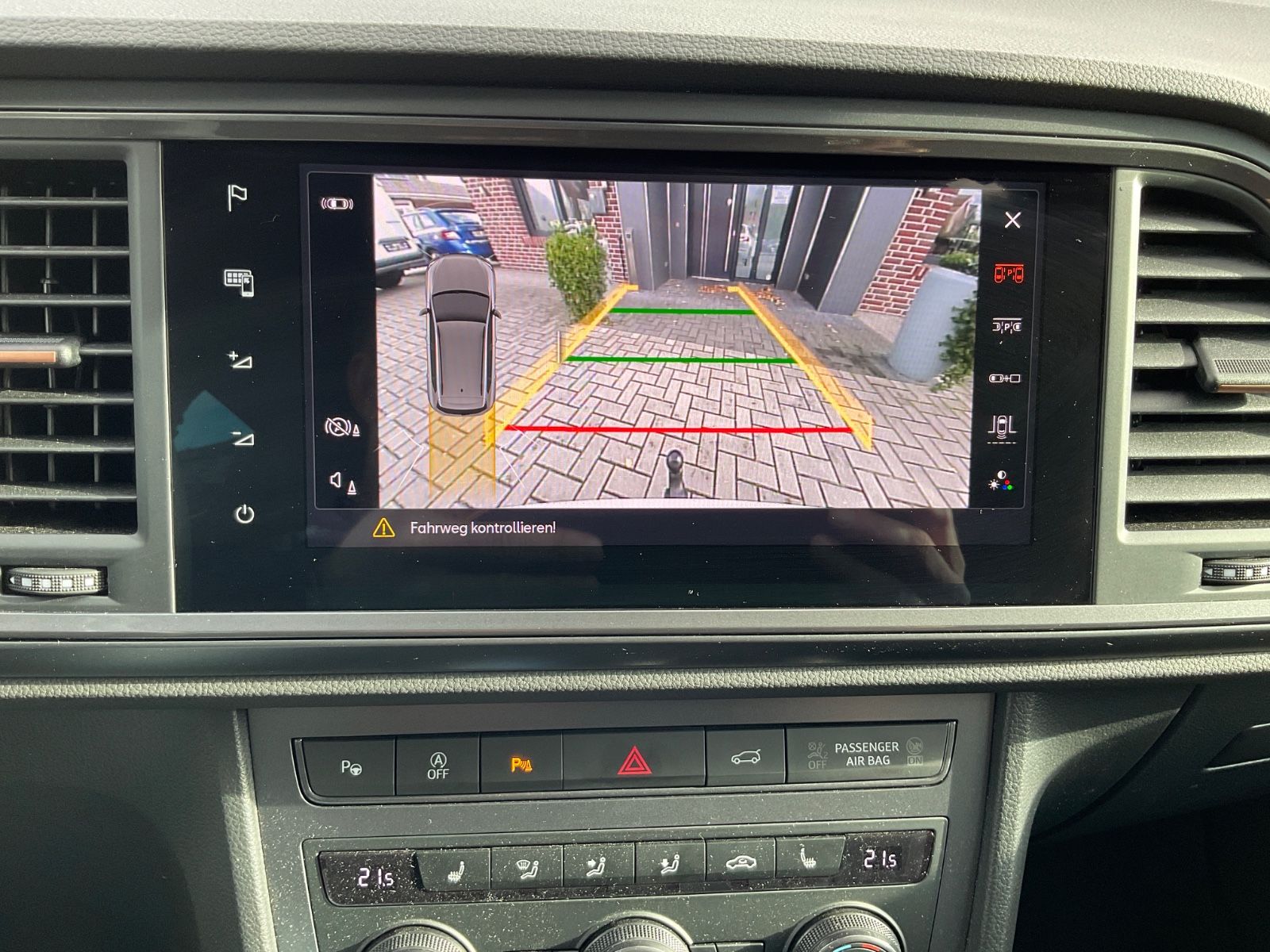 Fahrzeugabbildung CUPRA Ateca 2.0 TSI 4Drive DSG,AHK,Navi,ACC,LED