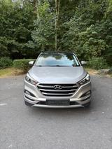 Hyundai TUCSON 1.7 CRDI 2WD Trend 1.Hand Top - Hyundai TUCSON Gebrauchtwagen in Gelsenkirchen