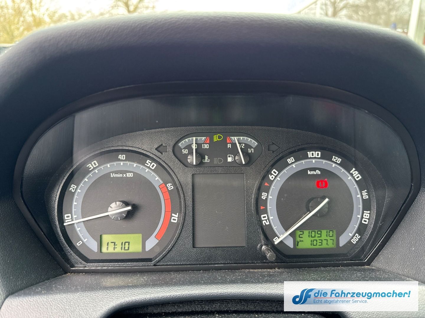 Fahrzeugabbildung SKODA Fabia Combi Cool Edition Klima *EXPORT