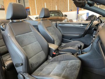 Volkswagen Golf VI Cabriolet *SHZ*BI-XENON*KAMERA*NAVI*PDC*