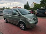 Volkswagen T5 Multivan Comfortline Cruise - Volkswagen T5 Multivan mit Diesel-Antrieb: Grün