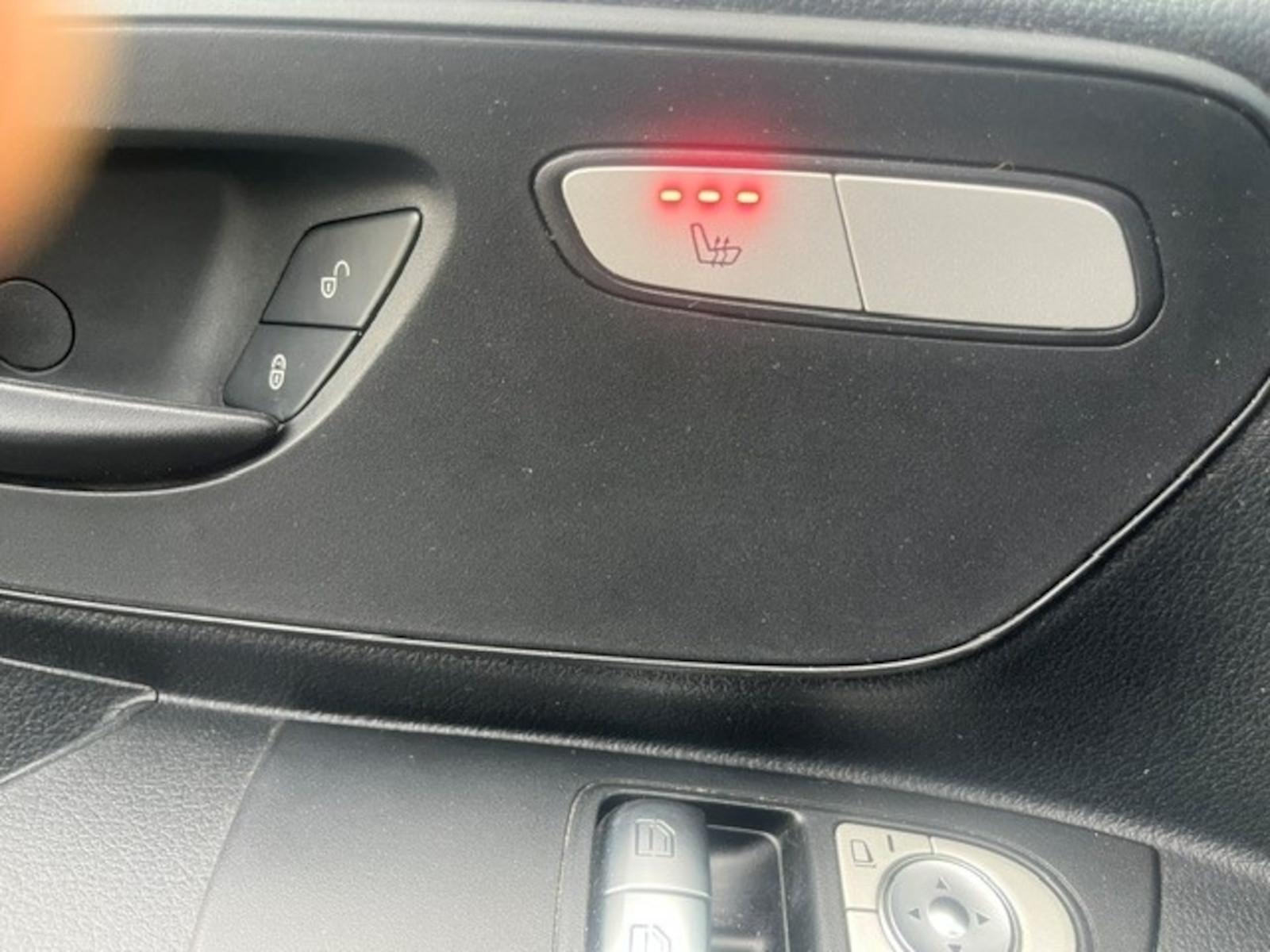 Mercedes-Benz Vito 114 TourerPro,lang,Automatik,8Sitze,Kamera