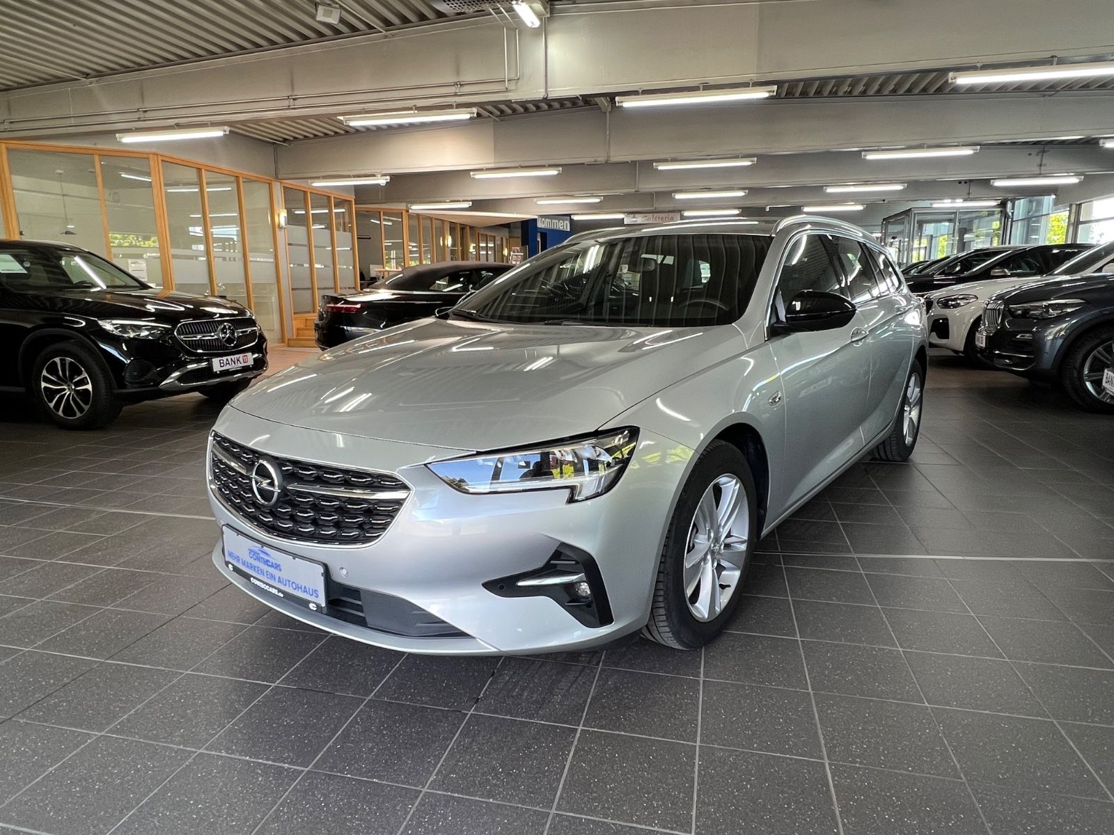 Opel Insignia B 1.5 D Sports Tourer Business SUPER imagem 2