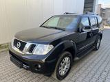 Nissan Pathfinder 3.0 dCi LE SHZ.AHK.Kamera.7 Sitzer - Nissan Pathfinder mit Diesel-Antrieb: Automatik