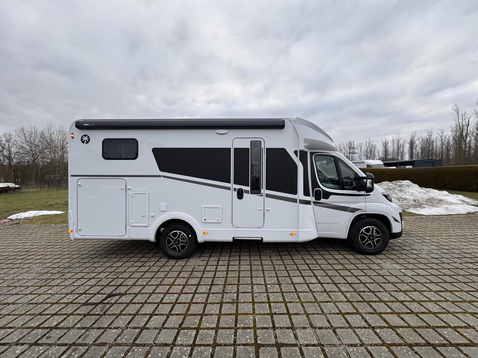 Sunlight Adventure T 66S Markise/AT/Hubbett/Radio/Kamera