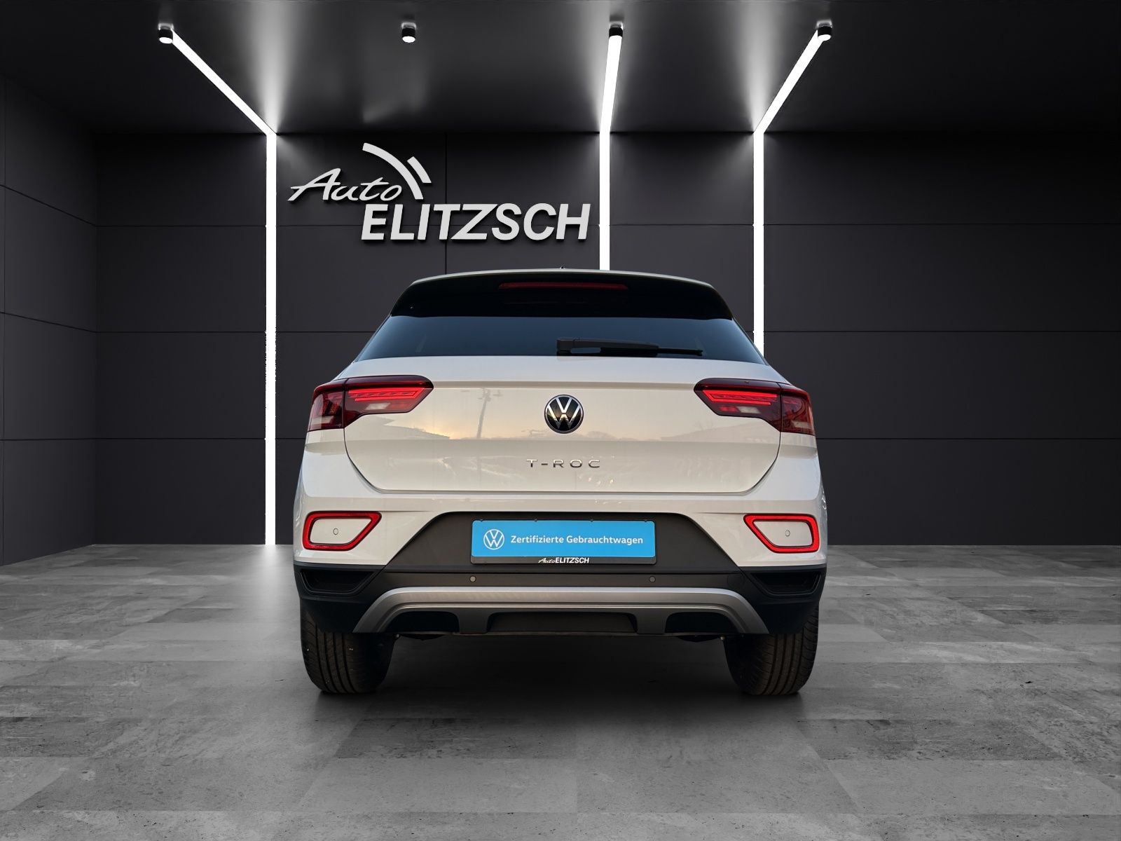 Fahrzeugabbildung Volkswagen T-Roc Goal TSI DSG LED+ ACC SH RearView Ambiente