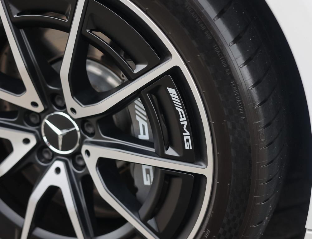 Mercedes-Benz SL 43 AMG