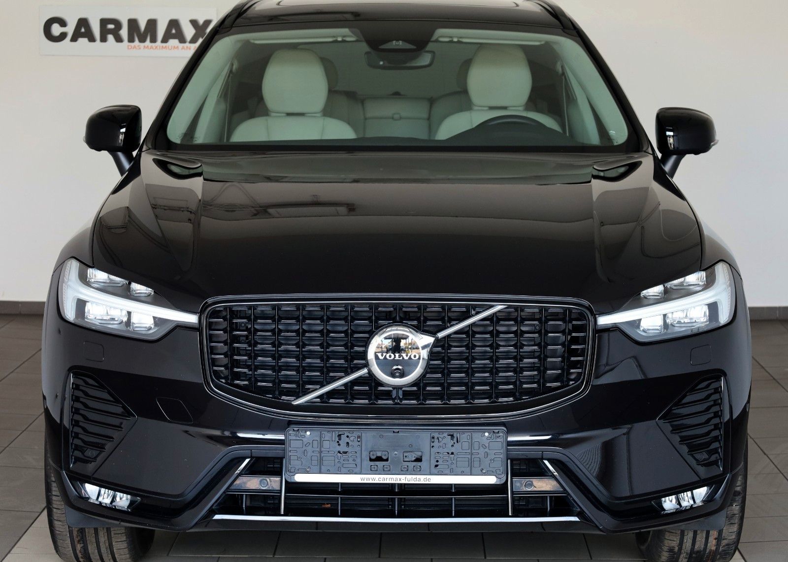 Fahrzeugabbildung Volvo XC60 AWD Plus Dark Leder,LED,Panorama,360° Cam
