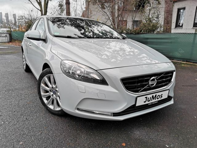 Volvo V40 Kinetic. Top Zustand.