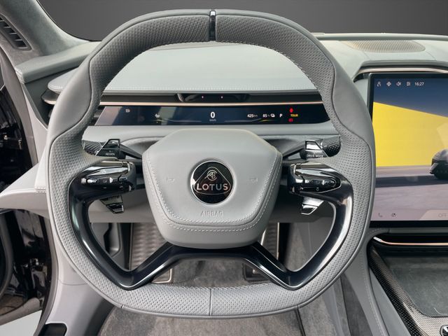 Fahrzeugabbildung Lotus Emeya Glasdach Autobahn Assistent