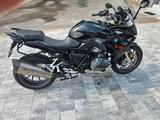 BMW 1250 RS - BMW MOTORRAD RS