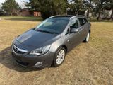 Opel Astra J Sportstourer 1.6 Turbo  Autom... - Opel Astra Benzin Kombi Automatik Berlin Gebrauchtwagen in Benzin-FUEL_TYPE