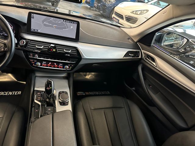 BMW 520 i Touring*1. Hand*Klima*SHZ*Kamera*Navi*AHK*