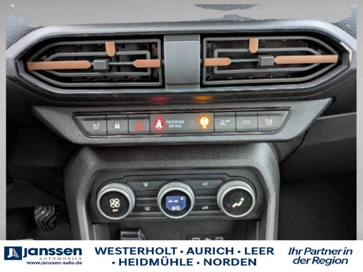 Fahrzeugabbildung Dacia Sandero Stepway Expression TCe 110