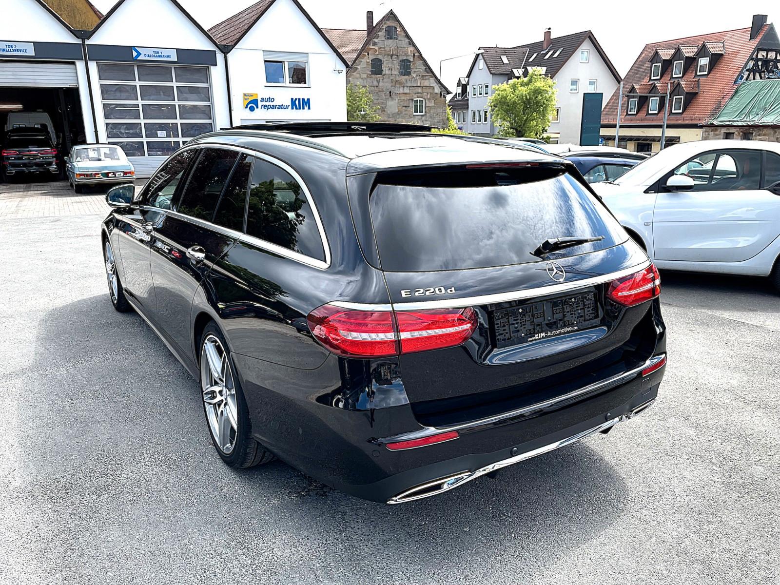 Mercedes-Benz E 220 d/AMG/PANORAMA/HEAD-UP/WEIDSCREEN/BURMESTE