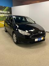 Ford Focus 1,0 EcoBoost Trend Turnier+EINPARKHILFE HI - Ford Focus: Kombi, Trend