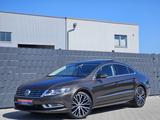 Volkswagen CC 2.0 TDI DSG SPORT NAPPA PANO NAV KAM SHZ 2HD - schwarze Volkswagen CC