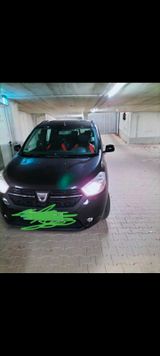 Dacia Familie Auto Dacia 7 - Dacia Sandero: Da