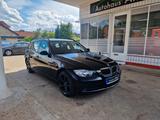 BMW 320 Baureihe 3 Touring 320i Klima SHZG MFL PDC - BMW 320 aus 2007: Kombi, 320i