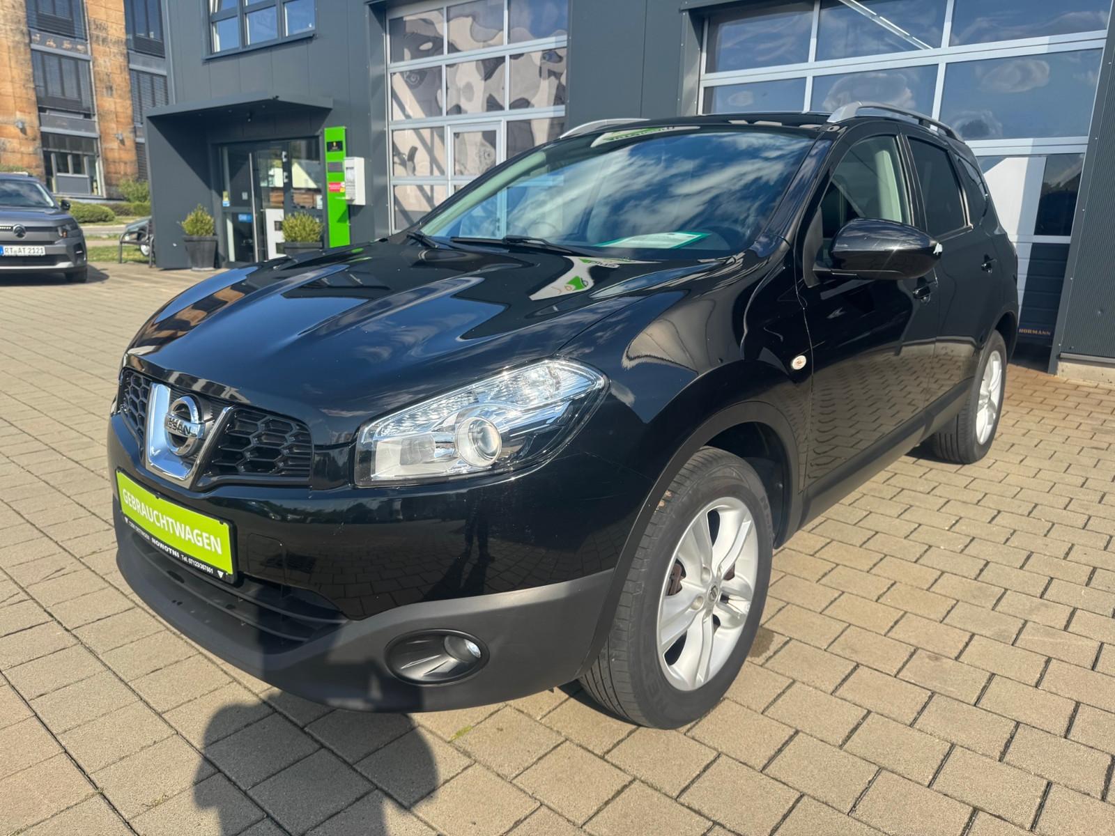Nissan Qashqai +2 Acenta AHK Pano