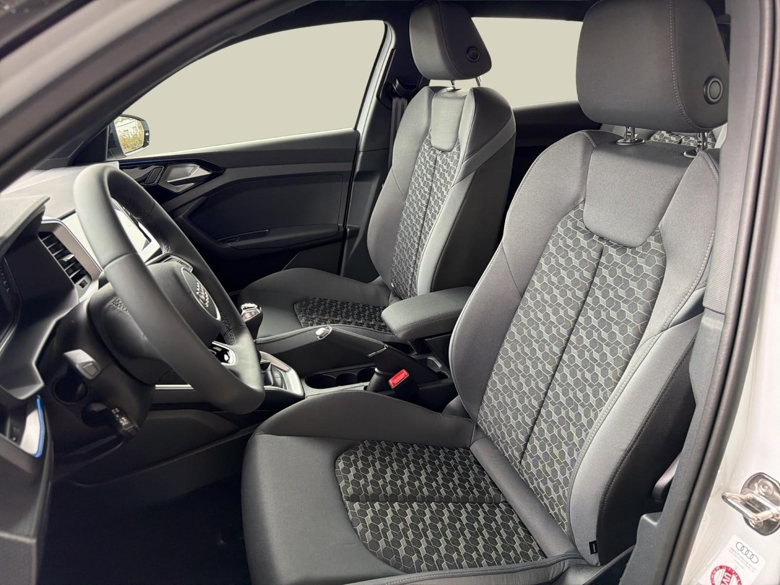 Audi A1 Sportback 25 TFSI advanced OPTIK LED 17", миниатюра 10