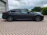 BMW 520i M-Sport Limousine LED+HiFi+DrivAssist+LEDER - BMW 520 mit Benzin-Antrieb