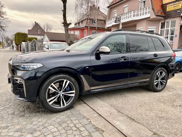 BMW X7 - 1