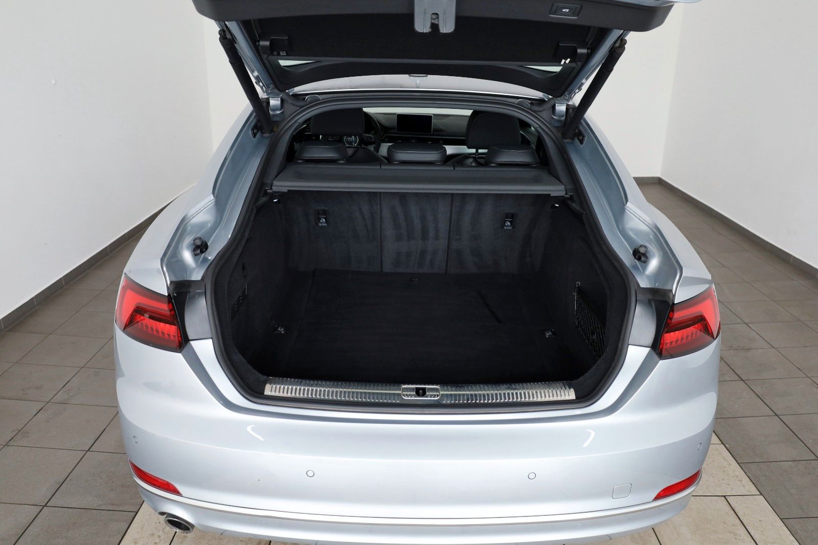 Fahrzeugabbildung Audi A5 Sportback 35 TDI S line,Virtual,Navi,LED,PDC