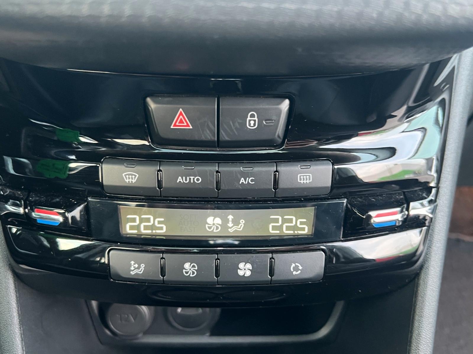 Peugeot 2008 Allure"Garantie-ServiceNEU"2.Hand