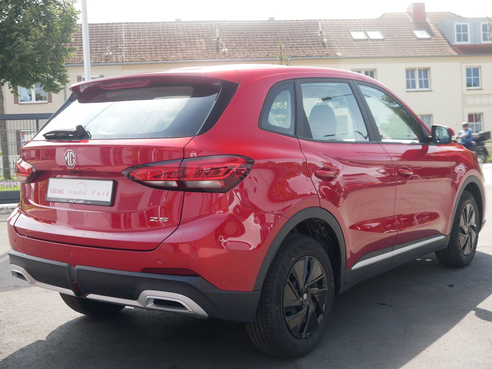 MG ZS