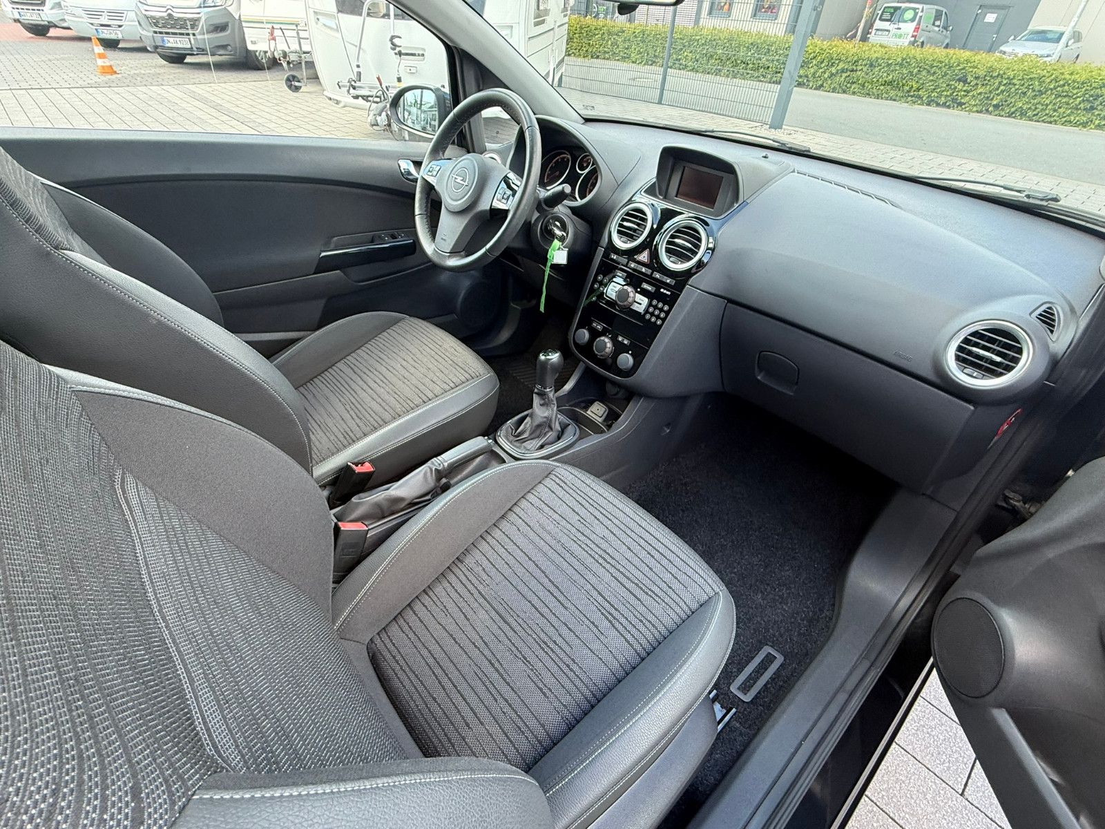 Fahrzeugabbildung Opel Corsa D Energy