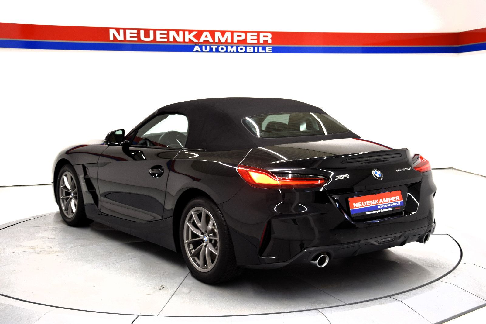 Fahrzeugabbildung BMW Z4 30i M Sport Steptronic ACC HuD Memory Ambi