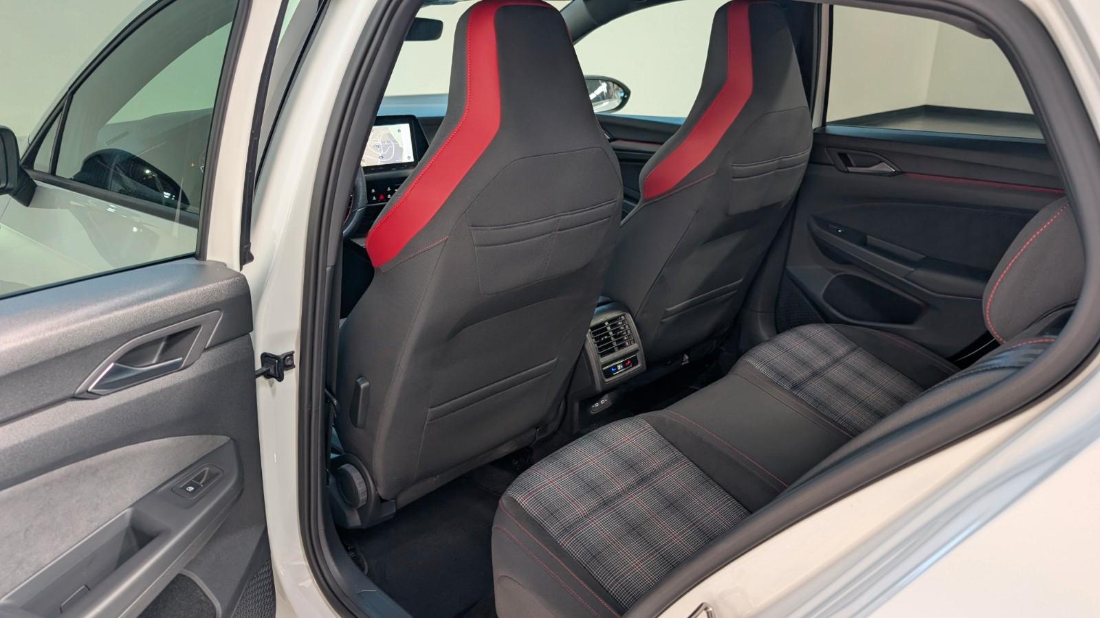 Volkswagen Golf VIII Lim. GTI MATRIX-BLACKSTYLE-KAM-BUSINES, миниатюра 18