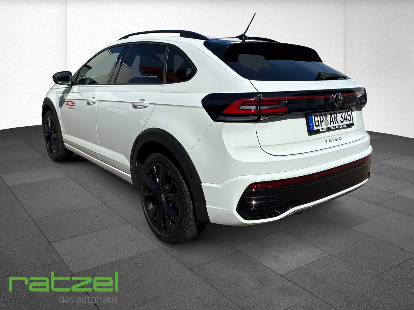 Fahrzeugabbildung Volkswagen Taigo R-LINE 1.0 TSI DSG LED+ACC+Kamera+PDC