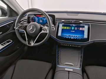 Mercedes E 300 - 6