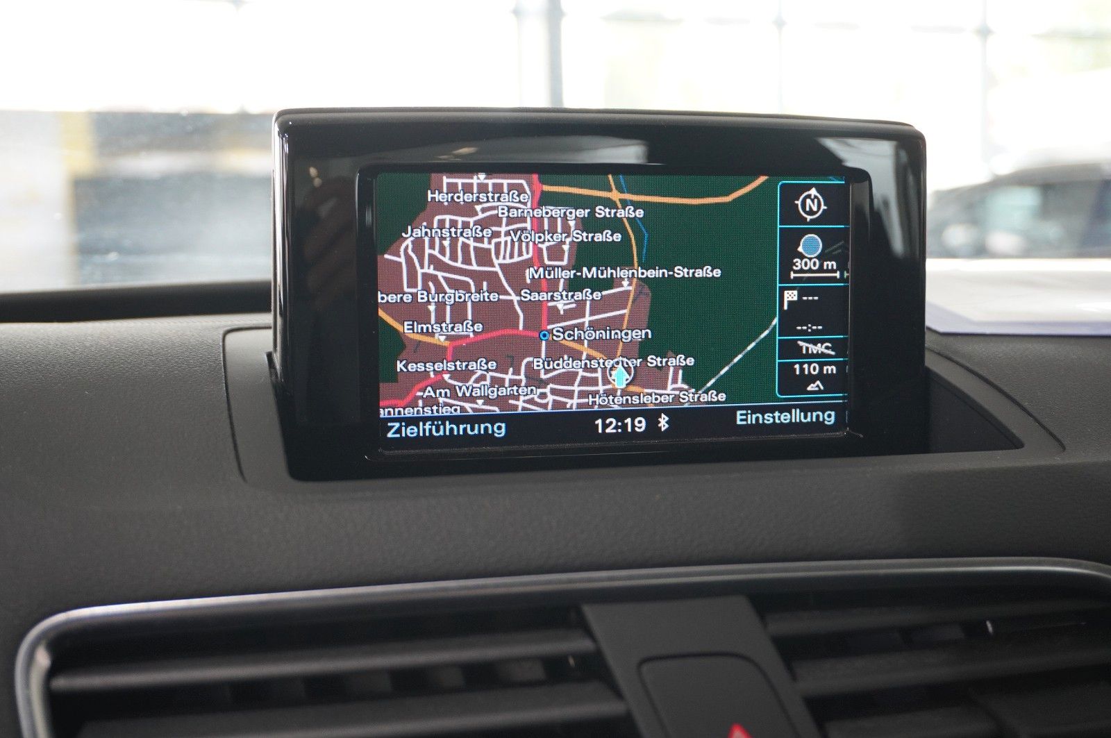 Fahrzeugabbildung Audi Q3 1.4 TFSI ULTRA SPORT NAVI/SHZ/PDC/SPORT/AHK