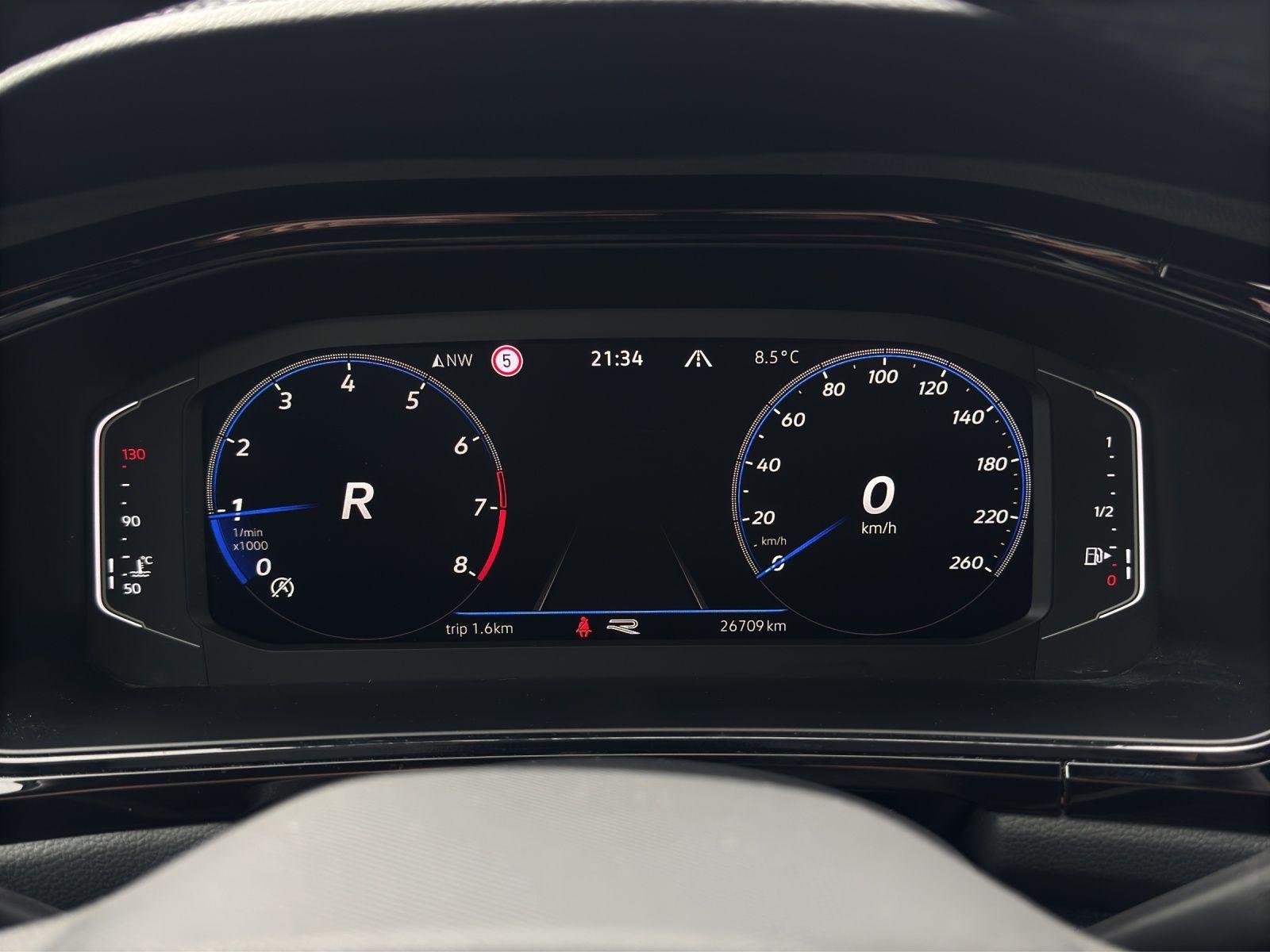 Volkswagen T-Roc Cabriolet R-Line*IQ.LIGHT*NAVI*BLACKSTYLE*, миниатюра 9