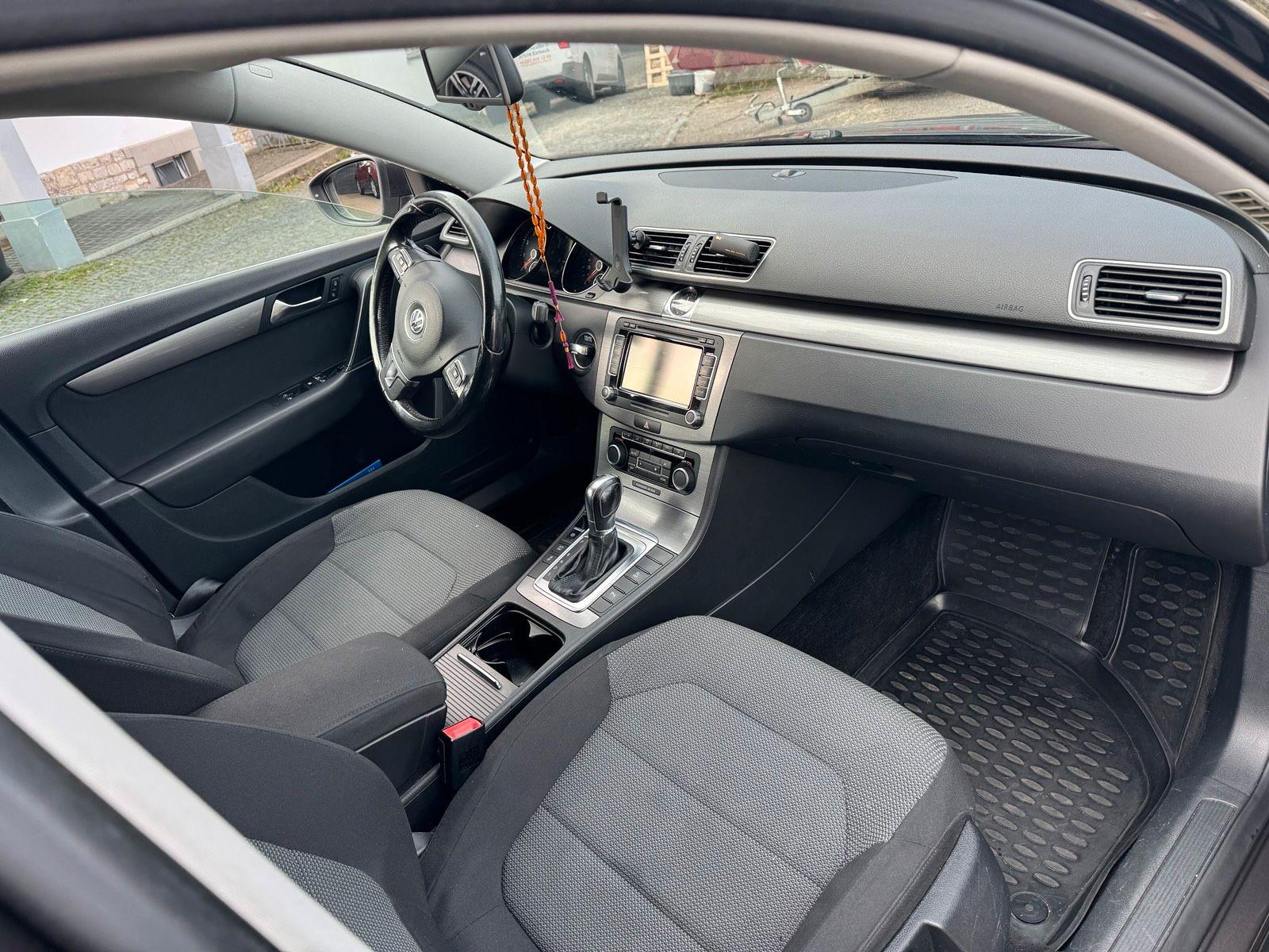 Volkswagen Passat 2011 — photo 7